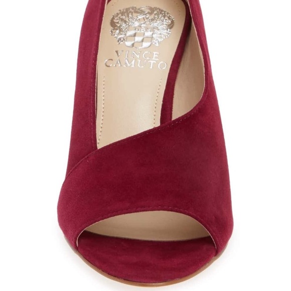 NEW Vince Camuto Red Suede Heels - Picture 4 of 6